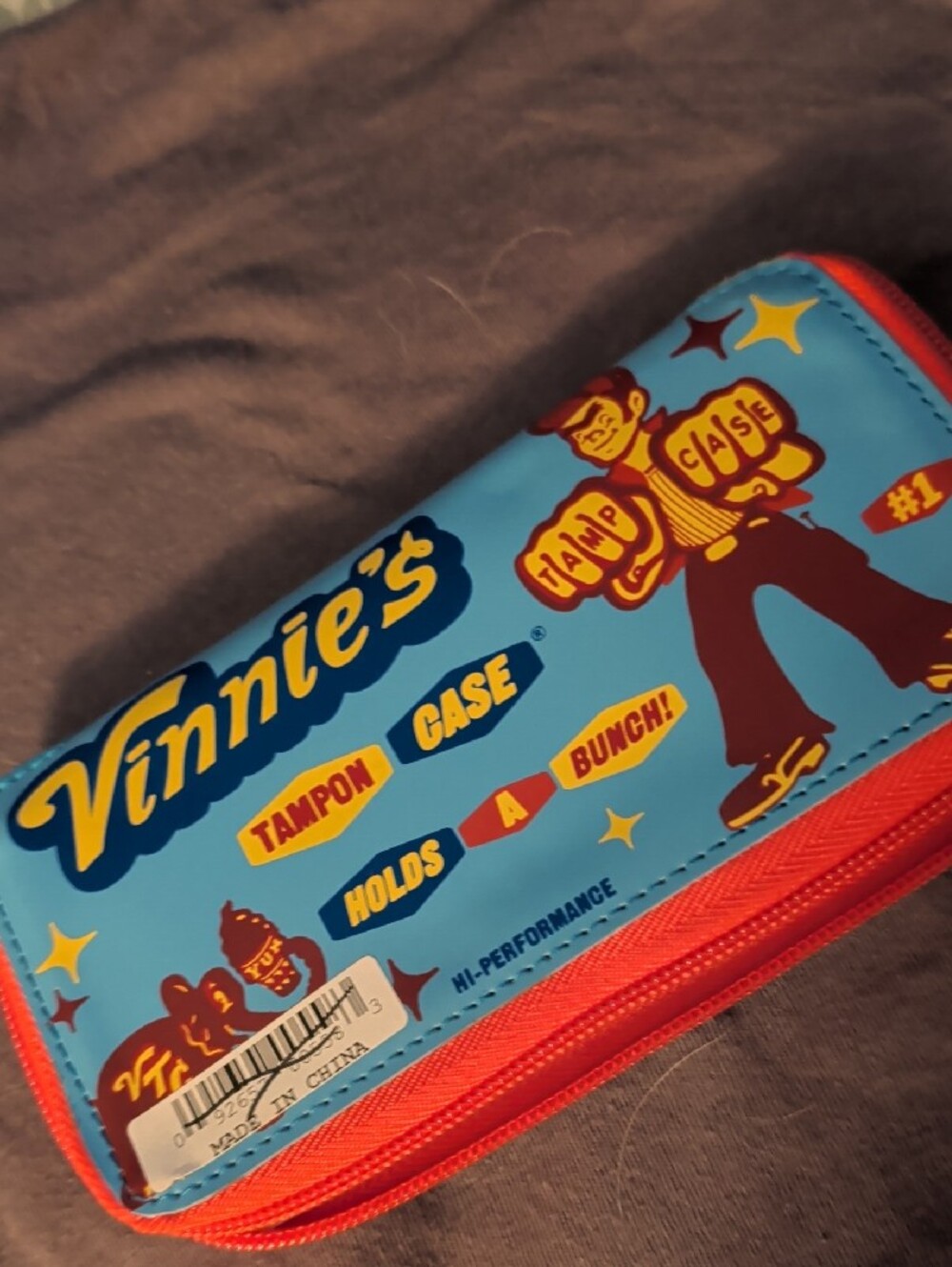 Blue Q Vinnie's Retro Tampon Case with Monthly Chart New Funny - Picture 3 of 4